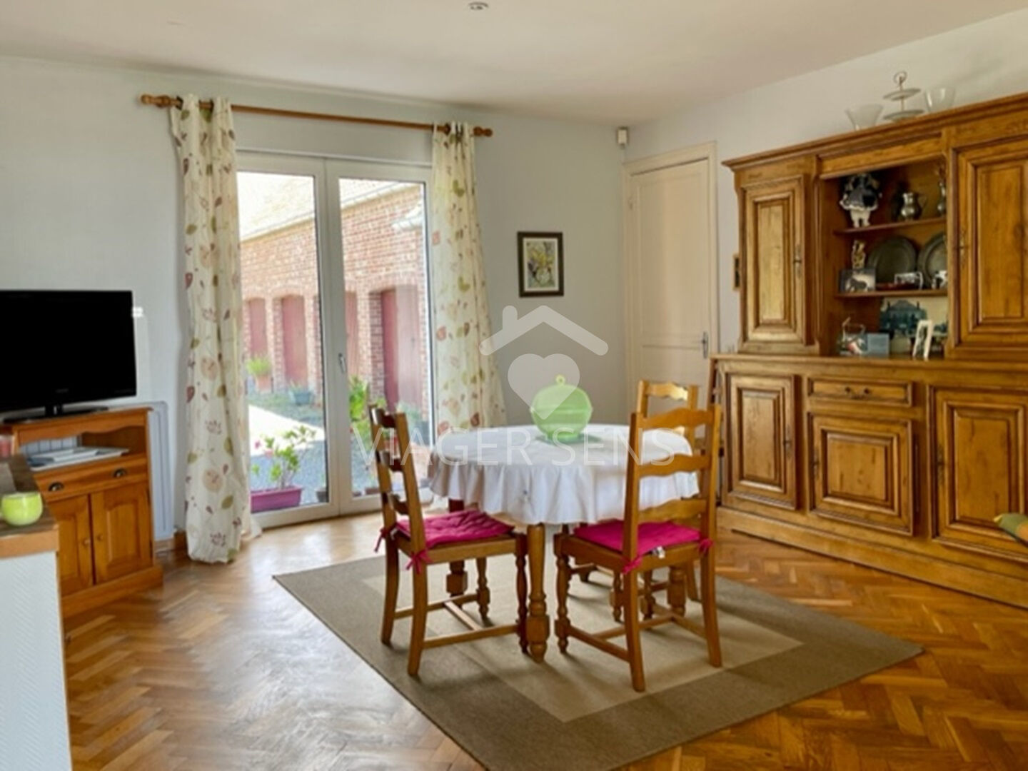 Lire la suite à propos de l’article Viager occupé – Maison  8 pièces 200 m2